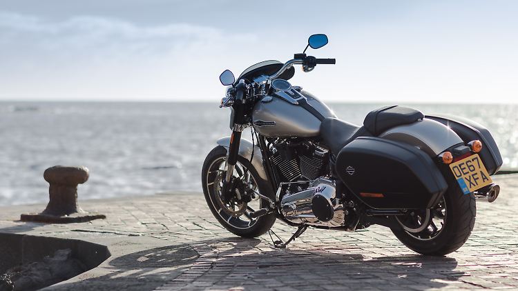 Die Sport Glide ist Nummer neun in der neuen Softtail-Baureihe von Harley.