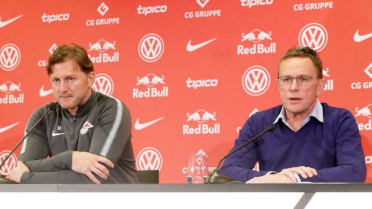 Die Stimmung in Sachsen ist derzeit nicht die allerbeste. Trainer Ralph Hasenhüttl (l.) schafft keine sportlichen Erfolgserlebnisse, Sportdirektor Ralf Rangnick moniert die Transfers.
