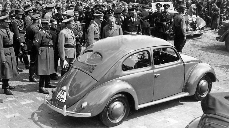 Errichtet wurde das erste VW-Werk im Nationalsozialismus. Eine Parallele zwischen Abgasmanipulationen und der systematischen Vergasung von Millionen Juden will sich VW aber nicht gefallen lassen.