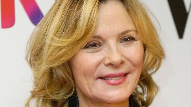 Kim Cattrall bat via Instagram um Hilfe bei der Suche nach ihrem Bruder.