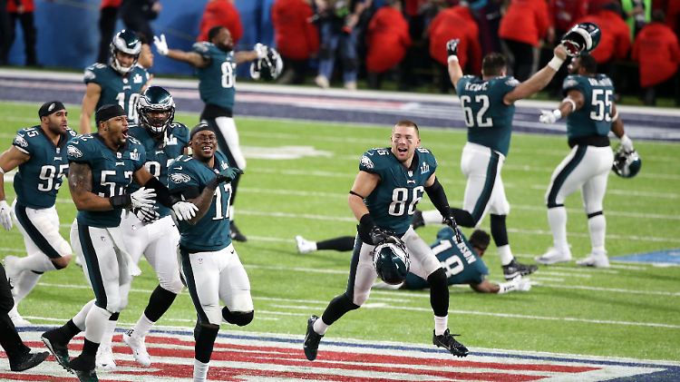 Viele Spieler des NFL-Siegers Philadelphia Eagles verweigern US-Präsident Trump einen Besuch im Weißen Haus.