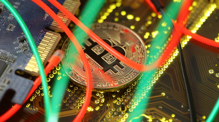 Im Dezember hat Bitcoin noch rund 19.700 Dollar gekostet.