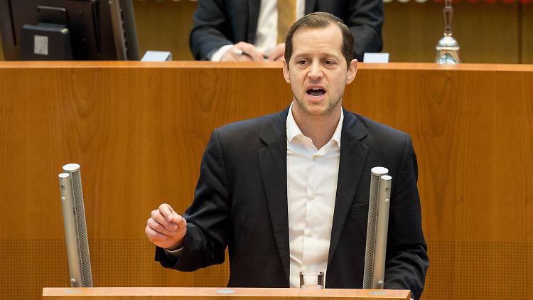 Roger Beckamp im Landtag von Nordrhein-Westfalen.