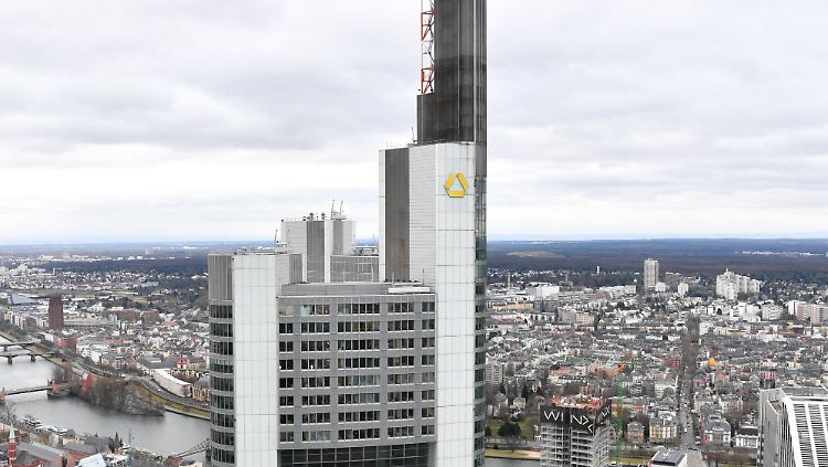 Geld brachte der Verkauf der Commerzbank-Zentrale in Frankfurt.