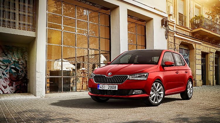 Die Kühlergrill-Ecken des Škoda Fabia wurden gestutzt.