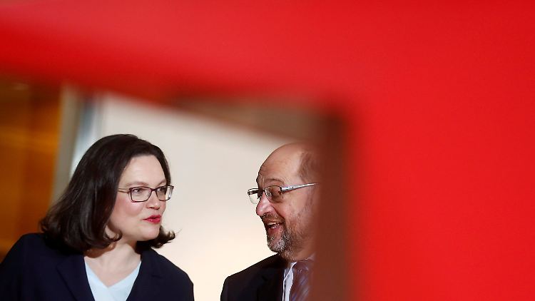 Scheinen sich einig zu sein: Andrea Nahles soll Martin Schulz als Parteichef nachfolgen. Doch einigen Genossen missfällt das.