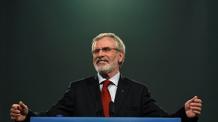 Gerry Adams räumt den Vorsitz der irisch-republikanischen Partei Sinn Féin - nach 35 Jahren.