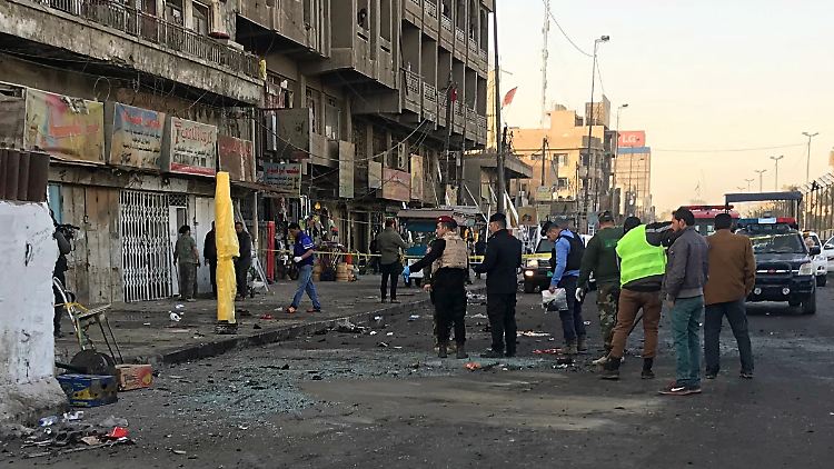 Kaputte Straßen, Krankenhäuser und Schulen - der Irak ist vom Krieg gegen den IS gezeichnet.