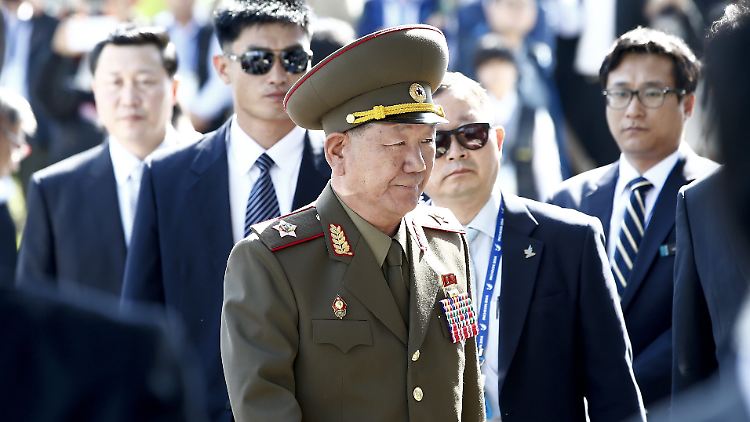 Galt als Nordkoreas erster Mann hinter Staatsoberhaupt Kim Jong Un: der geschasste Militärchef Hwang Pyong So.