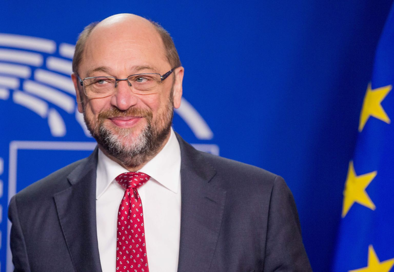 Jahrelang führt Martin Schulz ein weitgehend sorgenfreies Leben. Seit 1994 sitzt er im Europarlament, 2012 wird er an dessen Spitze gewählt. 