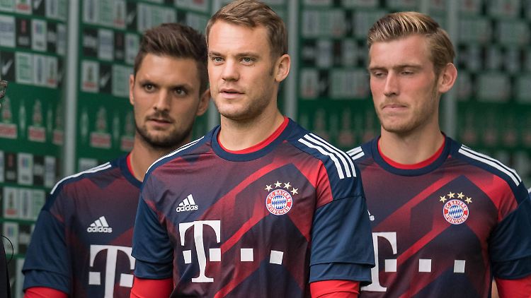 Neuer (m.) oder Ulreich (l.)? Nicht nur der FC Bayern hat ein Luxusproblem.