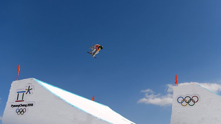 Die Windverhältnisse auf dem Slopestyle-Kurs waren grenzwertig.