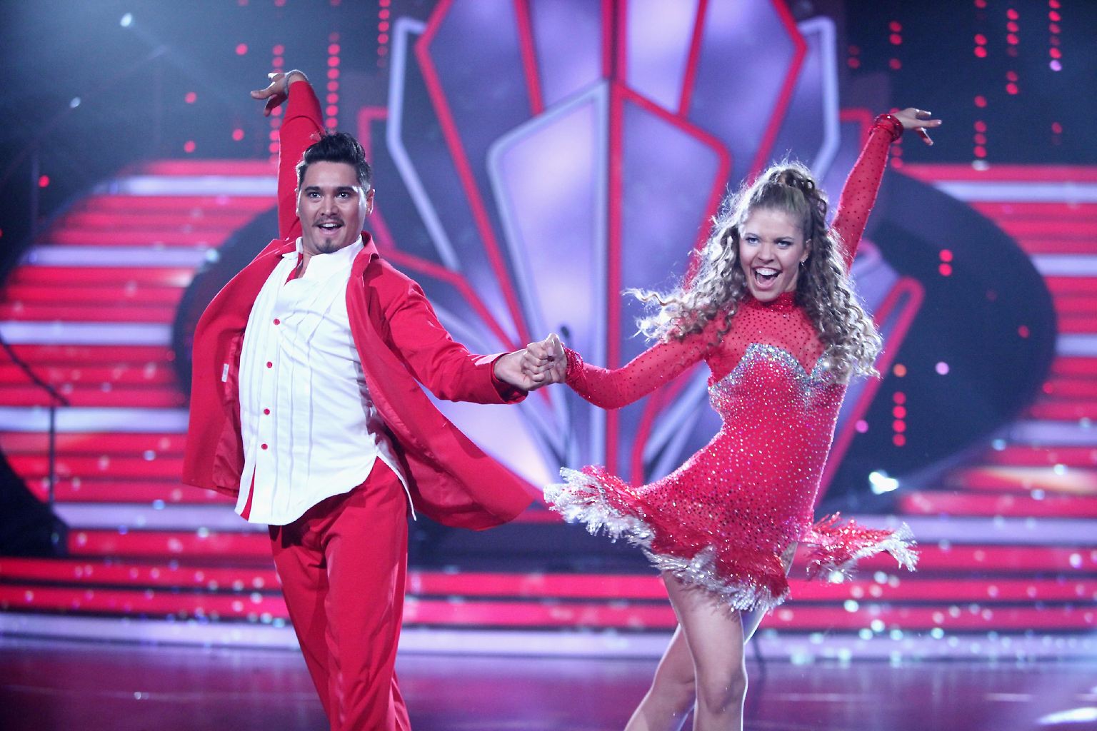 Es ist mal wieder Tanzsaison! Ab Freitag, den 17. März, schwebt wieder deutsche Prominenz übers TV-Parkett. 14 Stars stellen sich in der RTL-Show "Let's Dance" dem Urteil der Jury. 