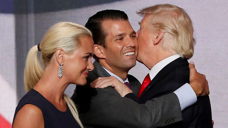 Vanessa Trump mit Ehemann Donald Jr. und Schwiegervater Donald Trump im Jahr 2016.