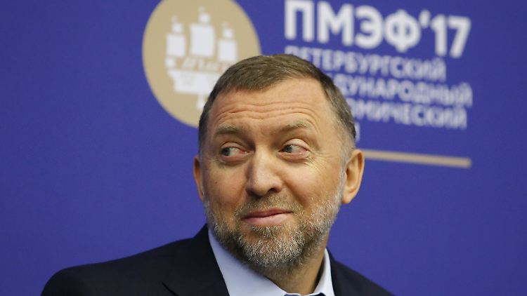 Der russische Oligarch Oleg Deripaska soll sich auf seiner Jacht zusammen mit dem Vize-Premier Sergej Prichodko vergnügt haben.