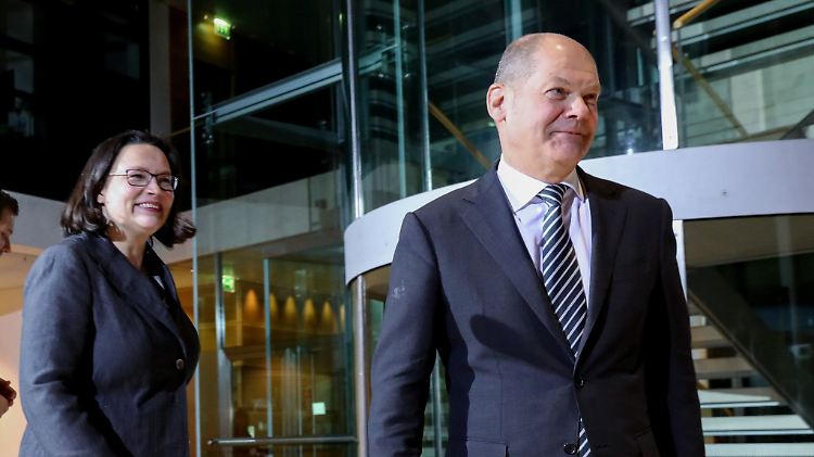 Nach dem Willen von SPD-Präsidium und Vorstand soll Olaf Scholz die Partei kommissarisch führen. Nahles muss auf einen Sonderparteitag am 22. April warten. 