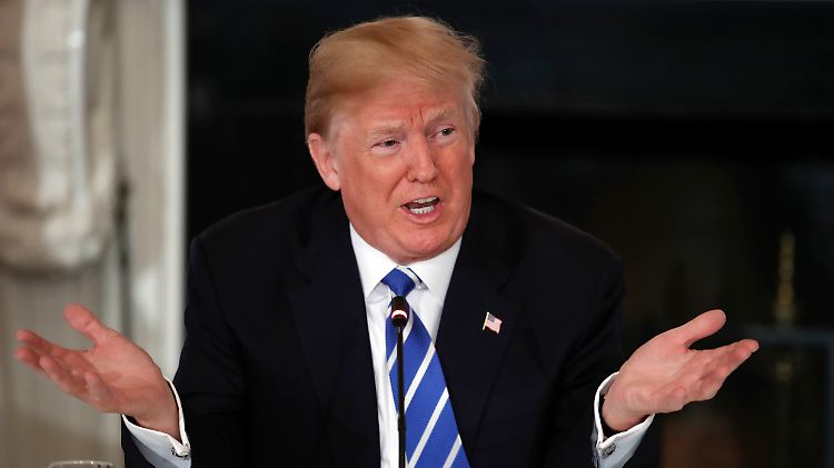 US-Präsident Donald Trump: Mehr als ein Dutzend Frauen haben ihm sexuellen Missbrauch oder anzügliches Verhalten vorgeworfen.
