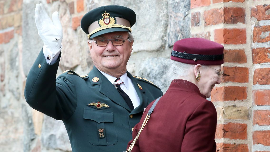 Prinz Henrik wollte nicht neben seiner Frau begraben werden.