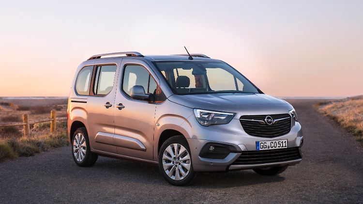 Bullig ist der Opel Combo Life geworden. Und für die, die lieber ein SUV hätten, sieht er auch ein wenig wie der Opel Mokka von vorne aus.