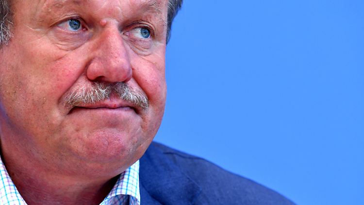 Investitionsstau? "Da kann man nicht an der 'schwarzen Null' festhalten", sagt Verdi-Chef Bsirske.