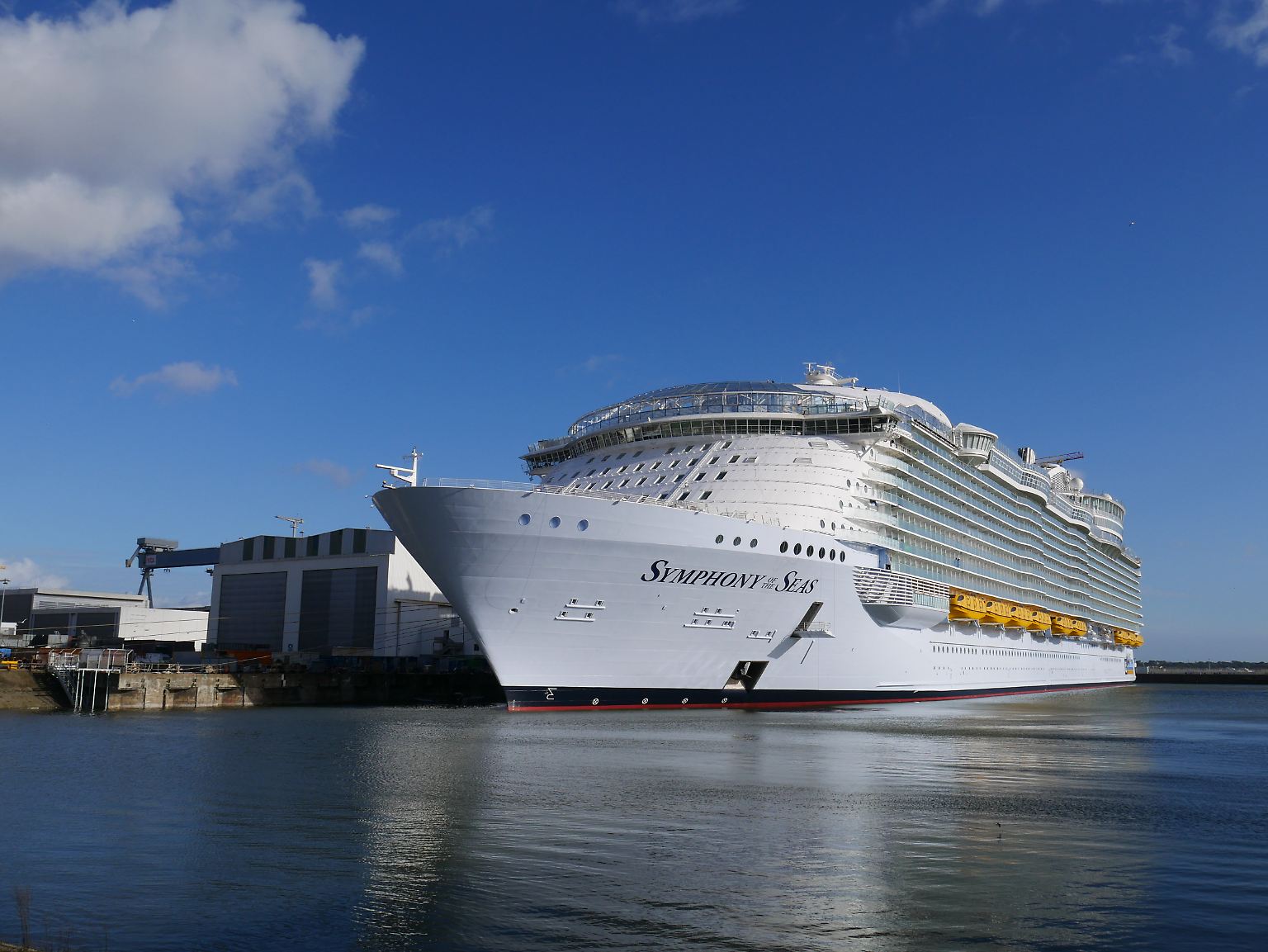 Das größte Kreuzfahrtschiff der Welt wird in St. Nazaire in Frankreich gebaut. 