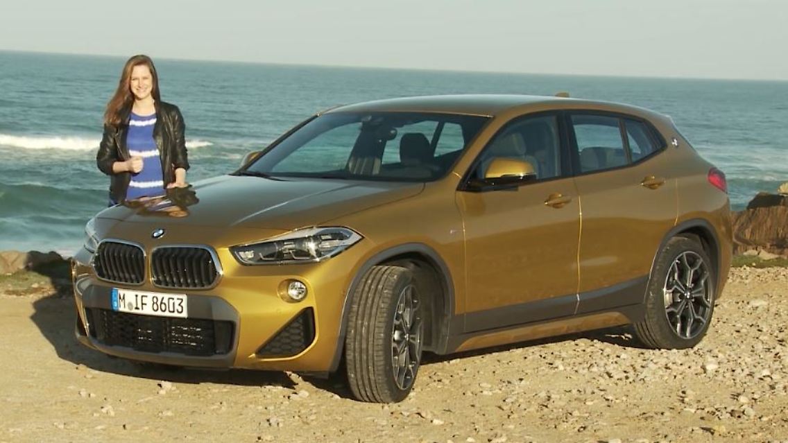 gold bmw.JPG