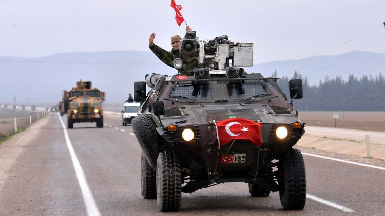 Nach der Eroberung Afrins will die Türkei weiter Richtung Manbidsch vorstoßen.