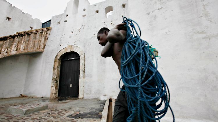 Cape Coast Castle steht bis heute als Symbol für den Sklavenhandel von Westafrika aus.