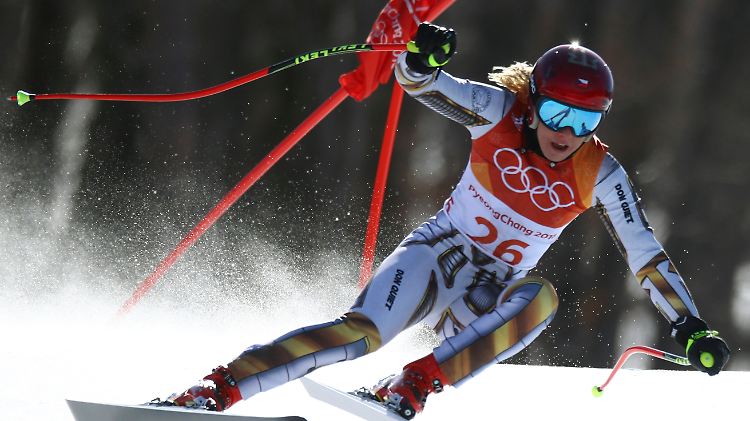 Auf dem Weg zur Sensation: Ester Ledecká, Snowboard-Weltmeisterin - und jetzt Olympiasiegerin im Super-G.