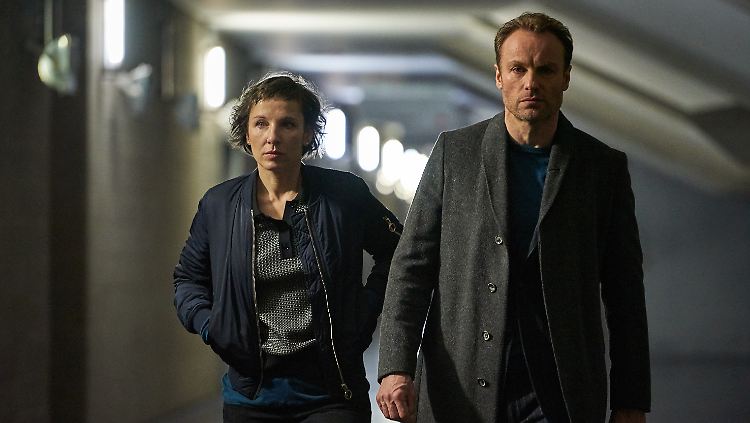 Haben keine Zeit, die Berlinale zu genießen: Rubin (Meret Becker) und Karow (Mark Waschke).