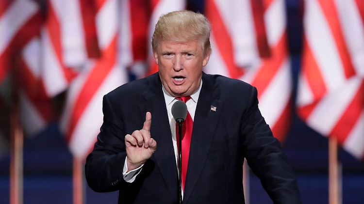 Trump weist eine Einmischung Russlands weit von sich.