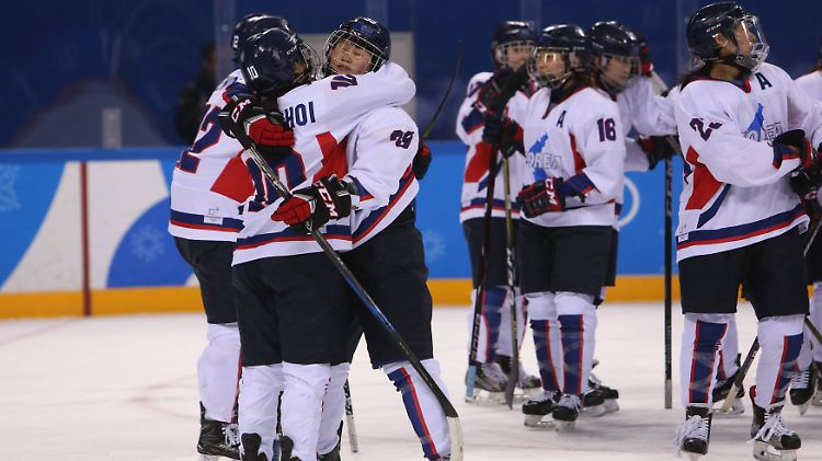 Obwohl das koreanische Eishockey-Team erst kurz Beginn der Spiele zusammengestellt wurde, ist der Zusammenhalt groß.