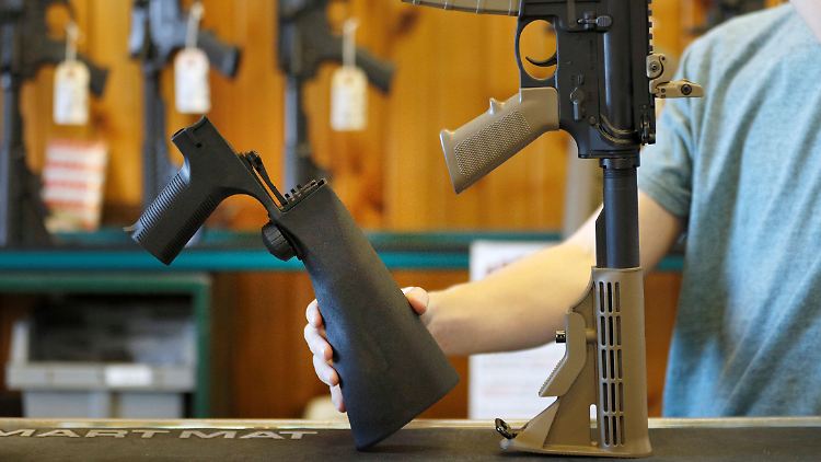 "Bump stocks" werden an Waffen angebracht, um ihre Feuerrate zu erhöhen - und sind bislang in den USA legal.