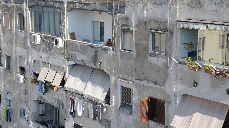 Das neapolitanische Stadtviertel Luzzatti steht angeblich Pate für den Rione, im dem die Ferrante-Figuren Elena und Lila leben.