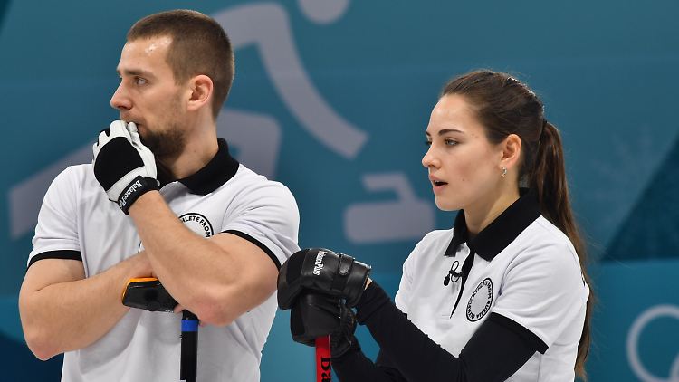 Das verheiratete Curling-Team der OAR sorgte für eine romantische Geschichte. Diese bekommt nun einen bitteren Beigeschmack.