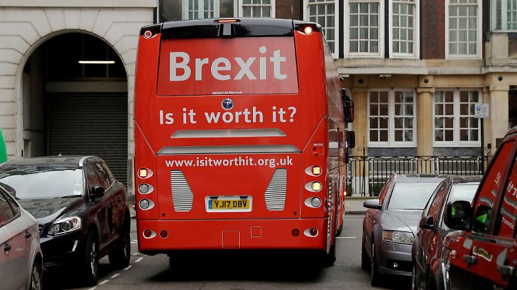 "Brexit - ist es das wert?" Immer weniger Eu-Bürger wandern nach Großbritannien ein.
