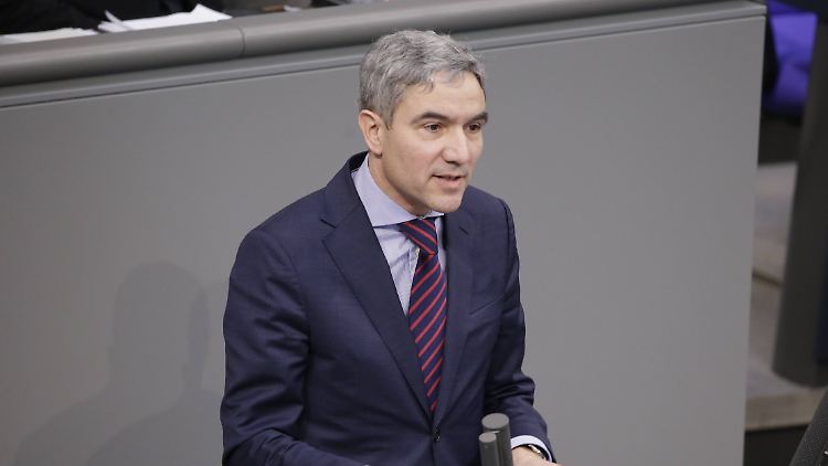 Stephan Harbarth warnt, Schwangerschaftsabbrüche könnten als "etwas Normales" dargestellt werden.