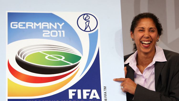 "Die Auslosung ist ein absoluter Meilenstein", sagt WM-Organisationschefin Steffi Jones.