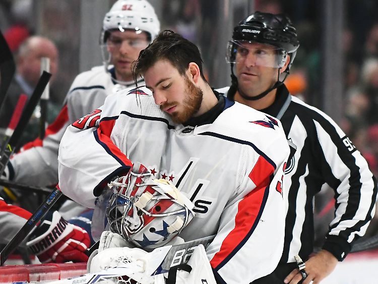 "Wir würden alle gerne für Deutschland spielen: Philipp Grubauer.