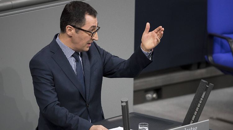 Cem Özdemir freut sich über "riesige Unterstützung" nach seiner Rede im Bundestag in der vergangenen Woche. 