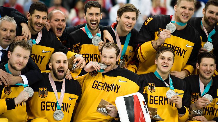 Die deutsche Eishockey-Nationalmannschaft hat sensationell olympisches Silber in Pyeongchang gewonnen.