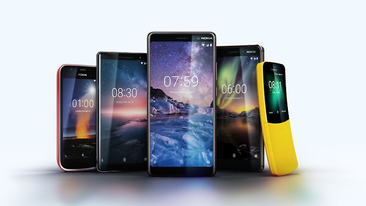 Starkes Team: Auf dem MWC gibt's gleich fünf neue Nokias.