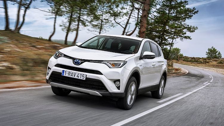 Einst voller Ecken und Kanten ist der Toyota RAV4 heute so glattgeschliffen, dass er den weltweiten Massengeschmack am besten trifft.