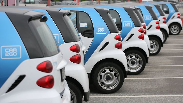 Der Autobauer Daimler übernimmt den Carsharing-Anbieter Car2Go Europe vollständig.