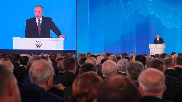 Wenn der russische Präsident spricht, lauschen die Massen.
