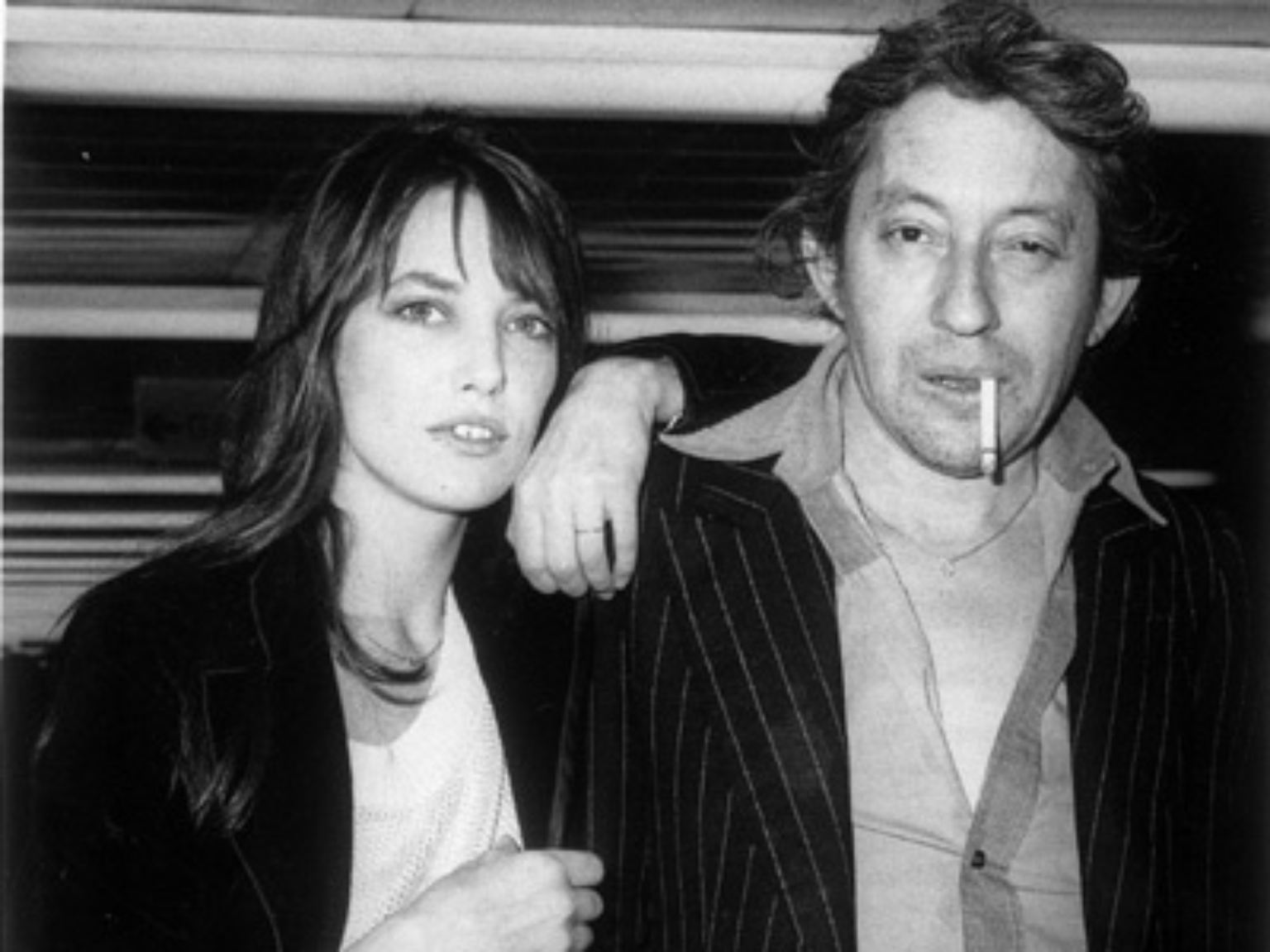 Manchmal passiert es Jane Birkin immer noch, dass sie aus fremden Schlafzimmern die eigene Stimme hört. Vorzugsweise an lauen Sommerabenden, wenn Fenster und Balkontüren weit geöffnet sind.