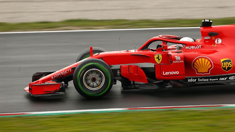 Sebastian Vettel ist nach der ersten Testwoche nicht wirklich schlauer - weil noch nicht einmal die Reifen warm werden.