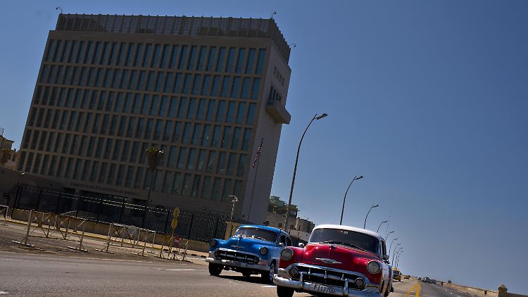 Auf den Fluren der US-Botschaft in Havanna wird es jetzt noch leerer.