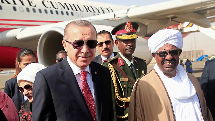 Präsident Erdogan war im Dezember zu Besuch beim sudanesischen Staatschef Al-Bashir.