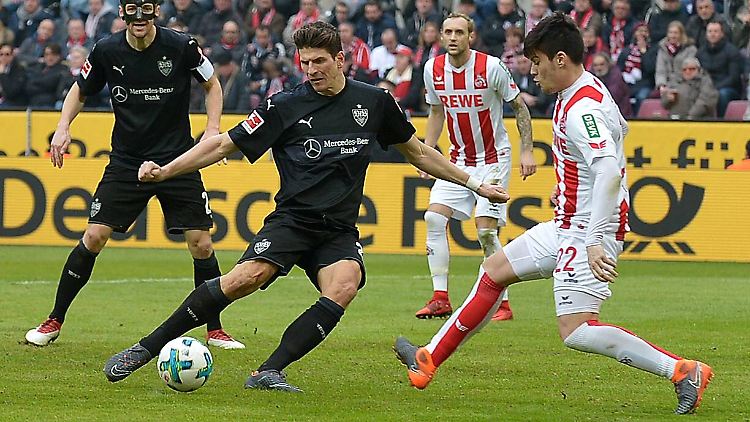 Mario Gomez trifft mitten hinein ins Kölner Herz - und das gleich doppelt.